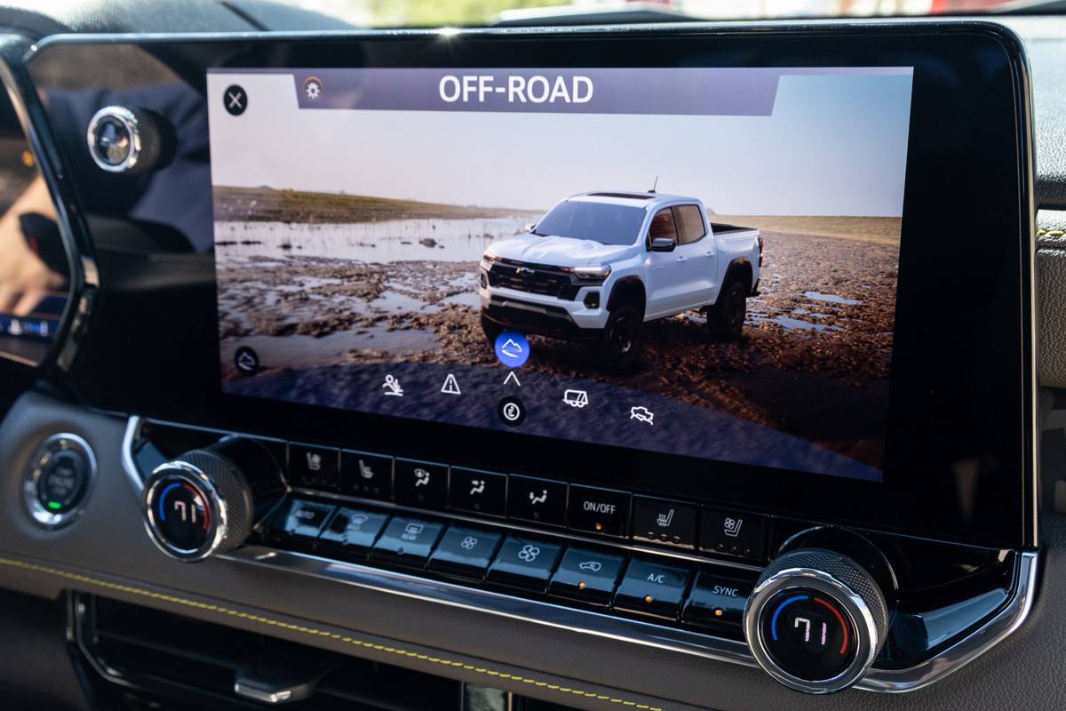 chevrolet colorado zr2 bison 2024 41 interior center stack display scaled jpg