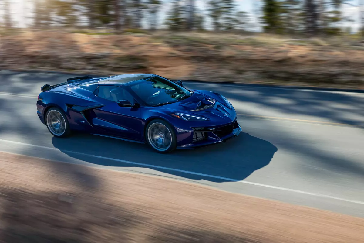 233MPH Bargain 2025 Chevrolet Corvette ZR1 Priced From 174,995