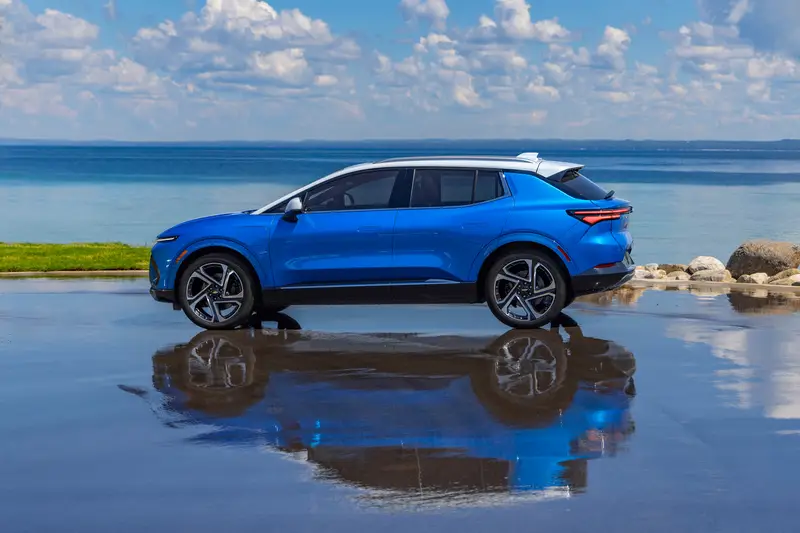 chevrolet-equinox-2026-exterior-oem-01