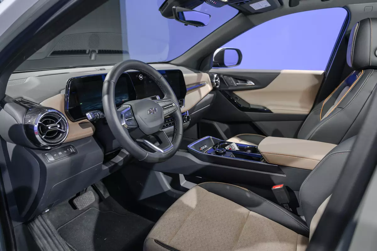 The 2025 Chevrolet Equinox Activ: A Refined Interior For Adventure ...