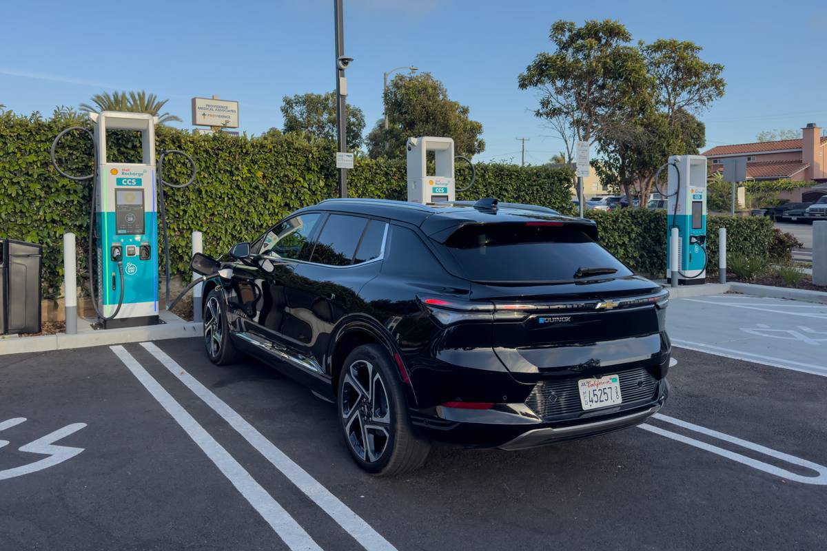 chevrolet equinox ev 2026 01 exterior rear angle charging scaled jpg