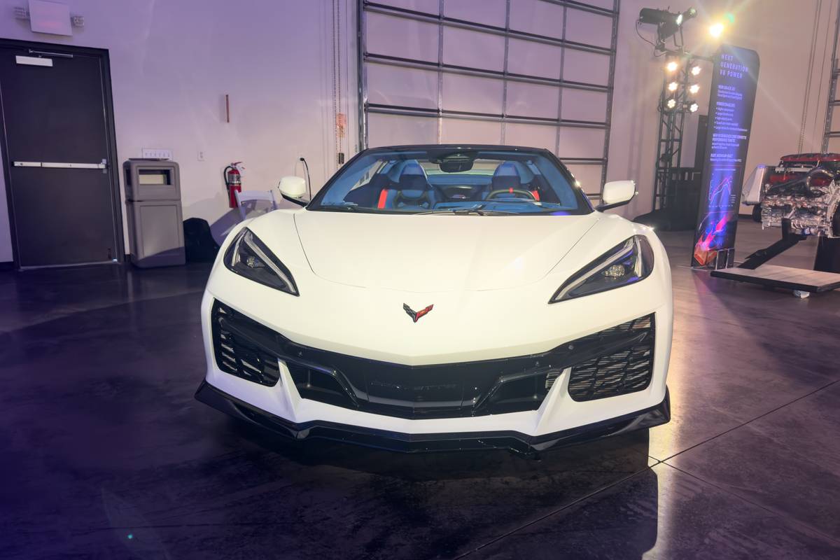 chevrolet grand sport 2027 16 exterior front jpg