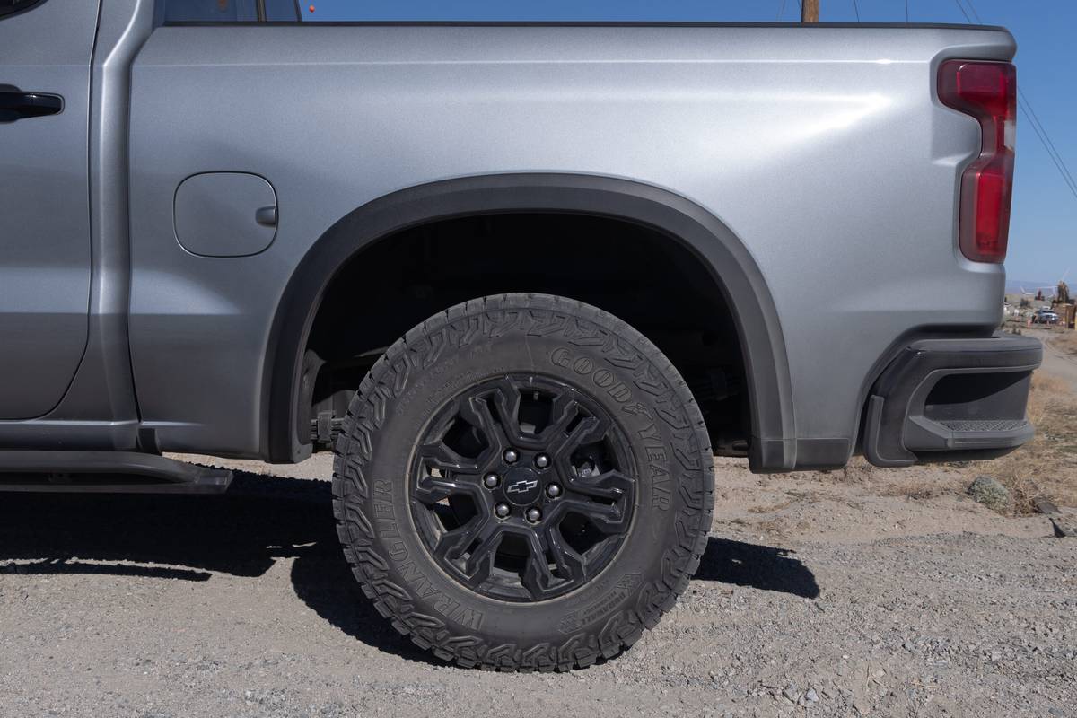 chevrolet silverado 1500 zr2 2024 10 exterior wheel scaled jpg