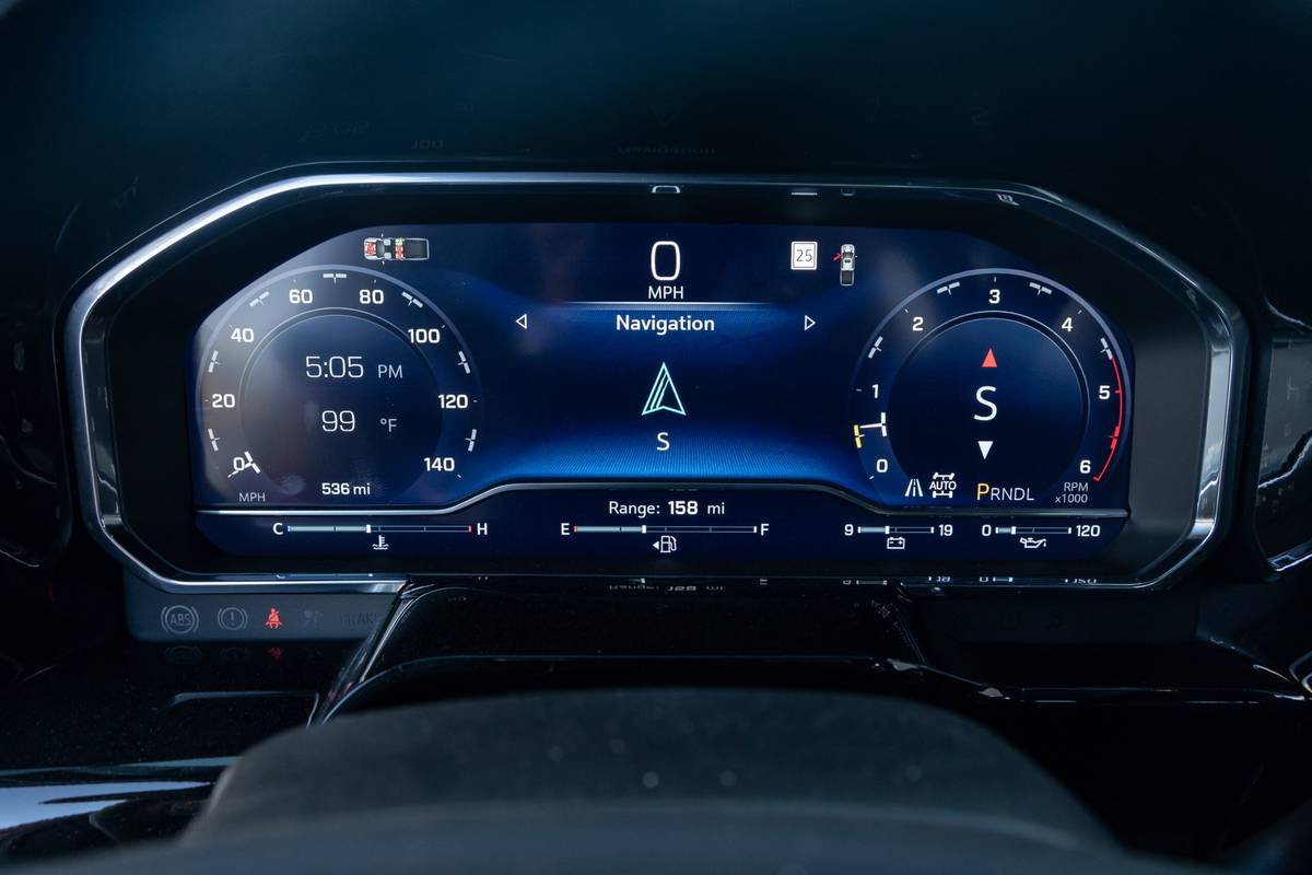 chevrolet silverado 2500 zr2 bison 2024 14 interior instrument panel scaled jpg