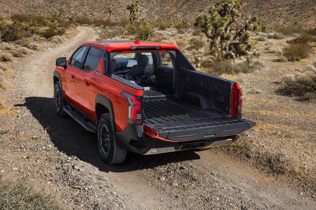 chevrolet silverado ev trail boss 2026 exterior oem 03 jpg