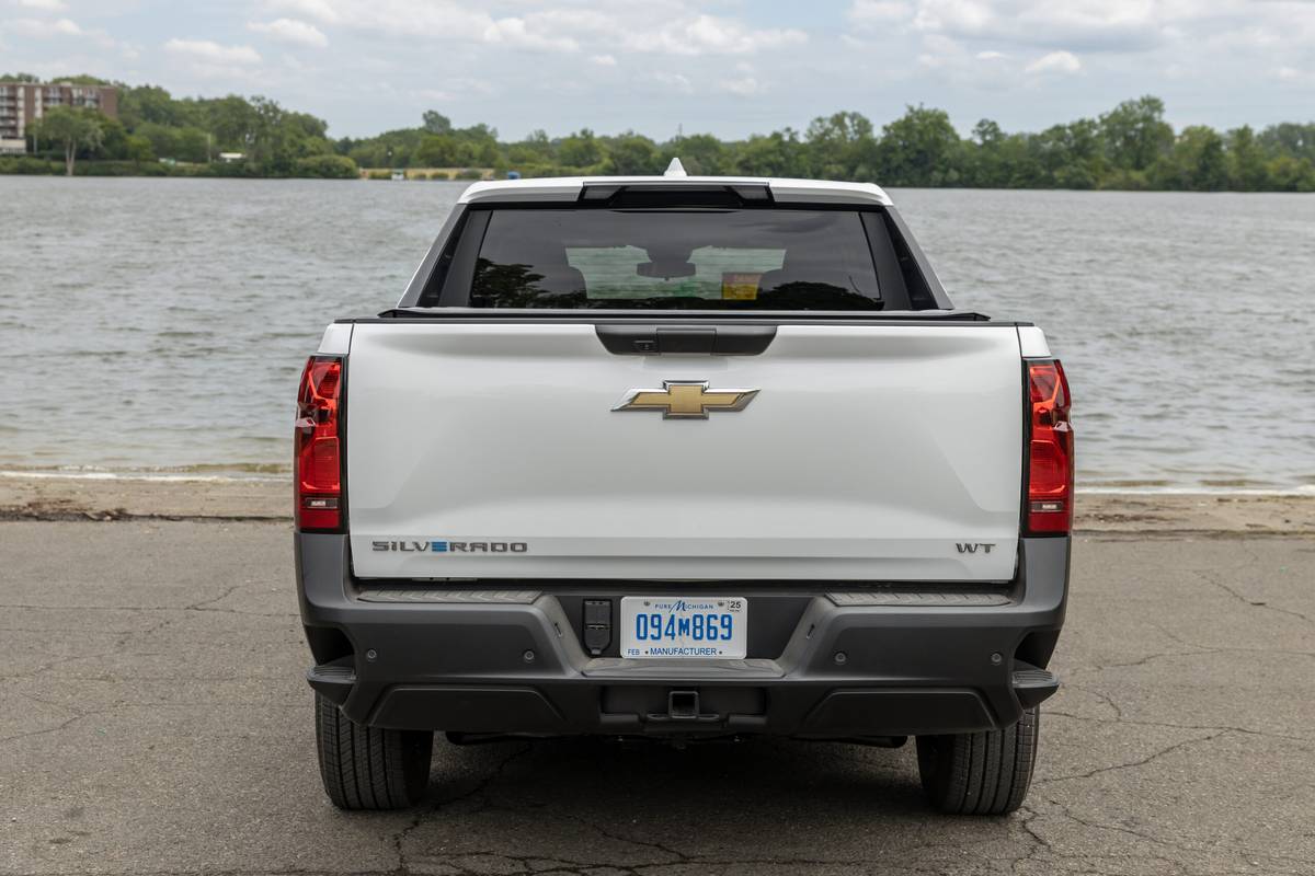 chevrolet silverado ev wt 2024 17 exterior rear scaled jpg