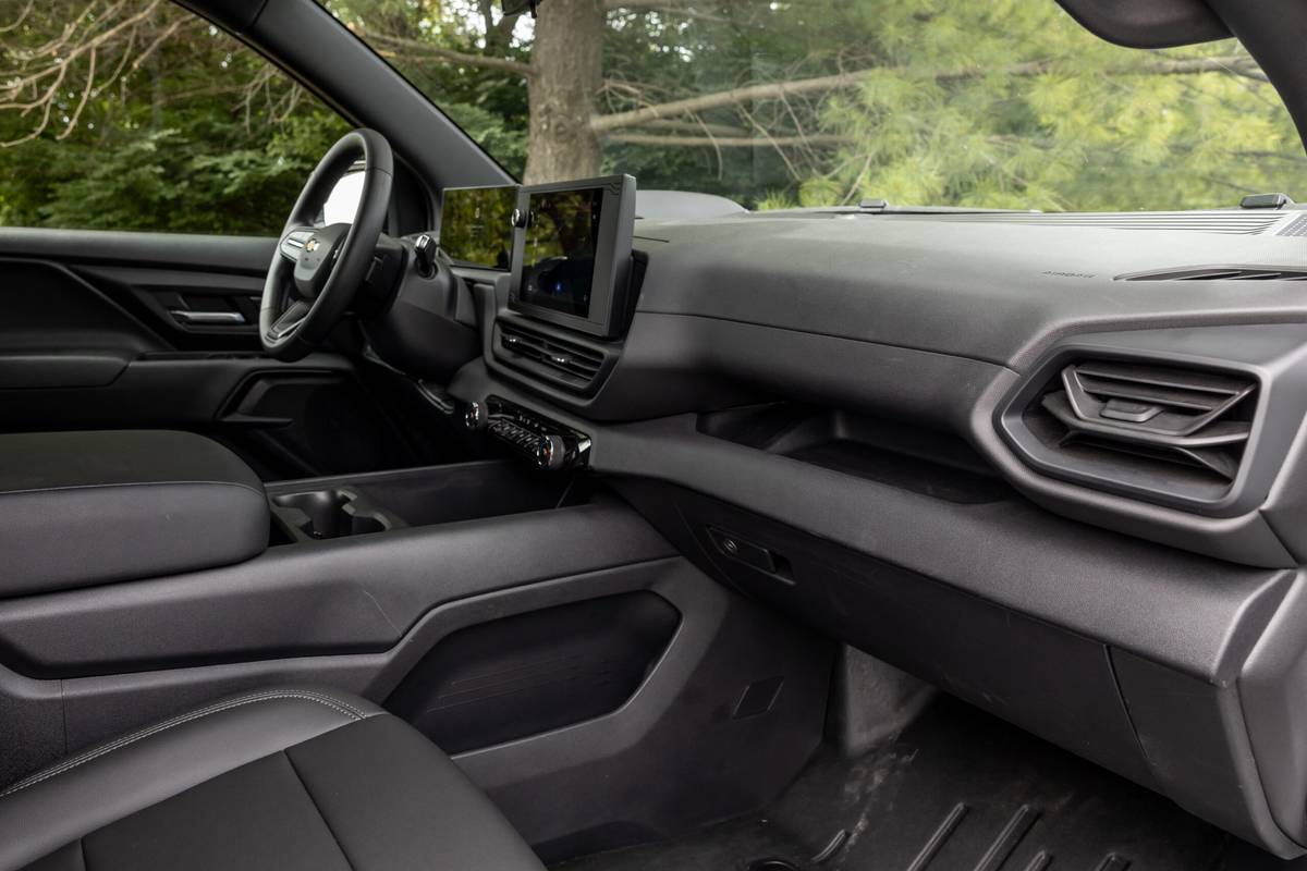 chevrolet silverado ev wt 2024 33 interior front row scaled jpg