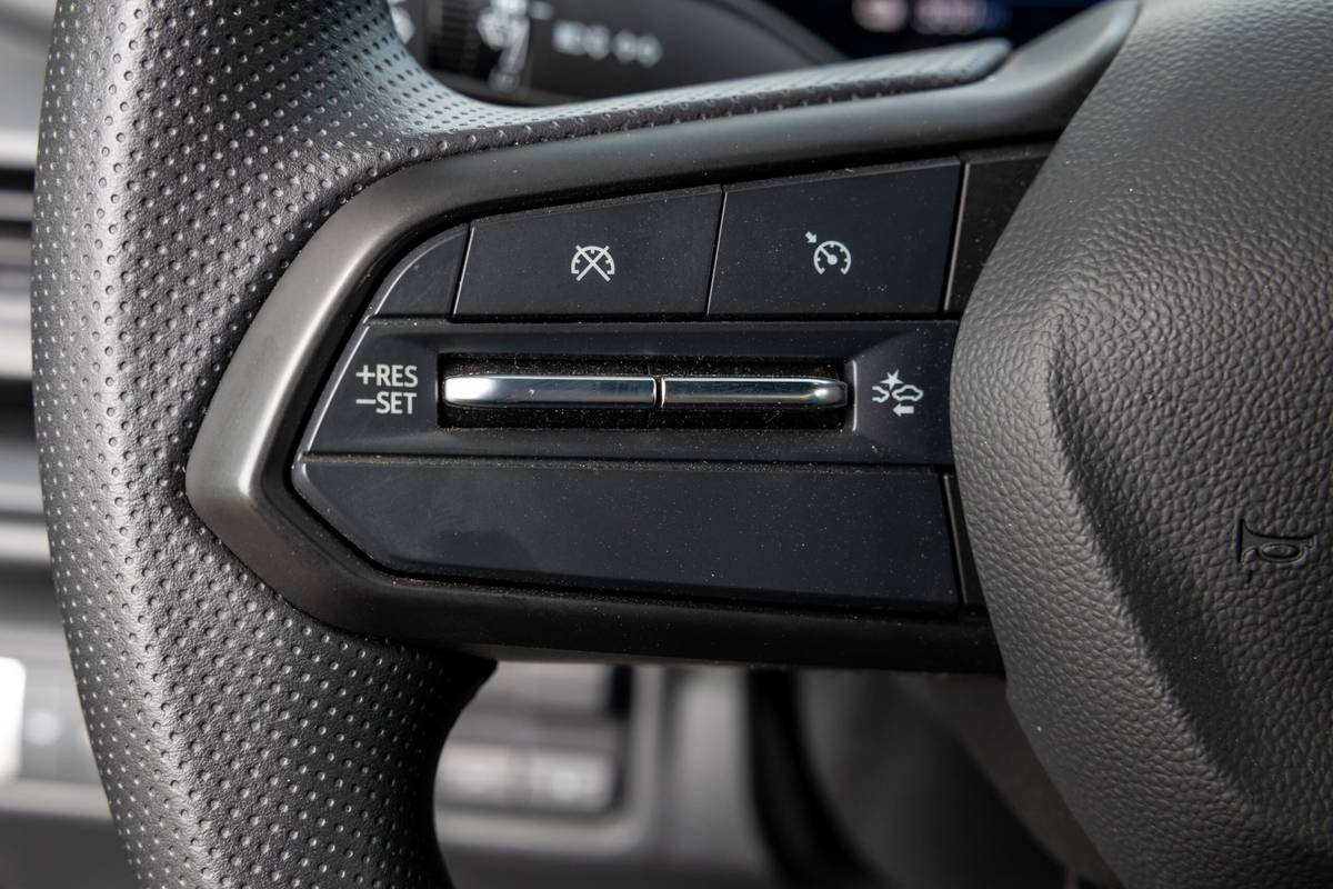 chevrolet silverado ev wt 2024 35 interior steering wheel controls scaled jpg