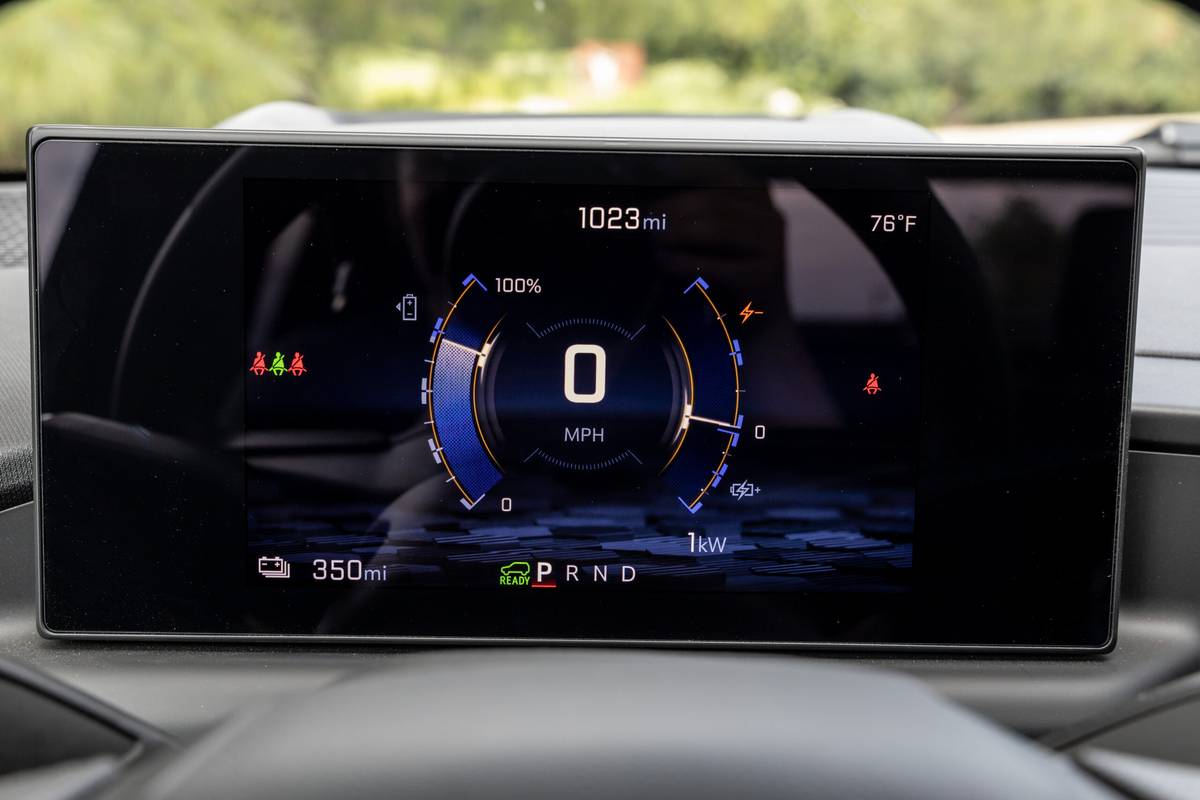 chevrolet silverado ev wt 2024 39 interior instrument panel scaled jpg