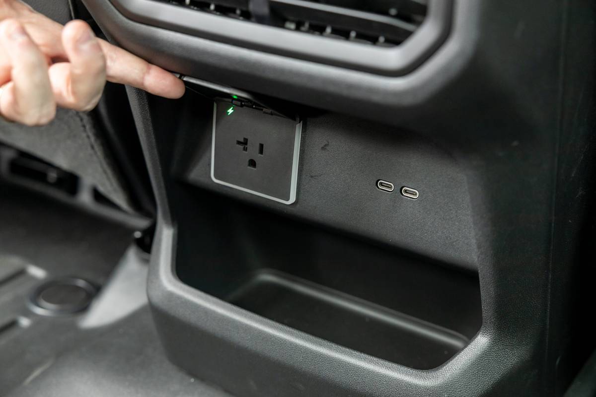 chevrolet silverado ev wt 2024 74 interior backseat outlet scaled jpg