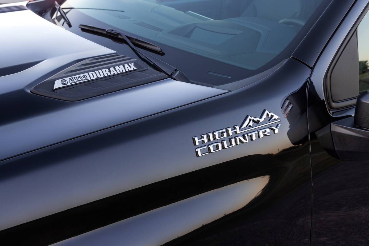 2024 Chevrolet Silverado HD | Manufacturer image