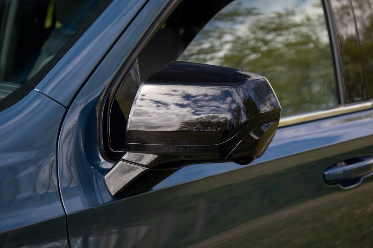 chevrolet suburban 4wd ls 2026 09 exterior side view mirror jpg