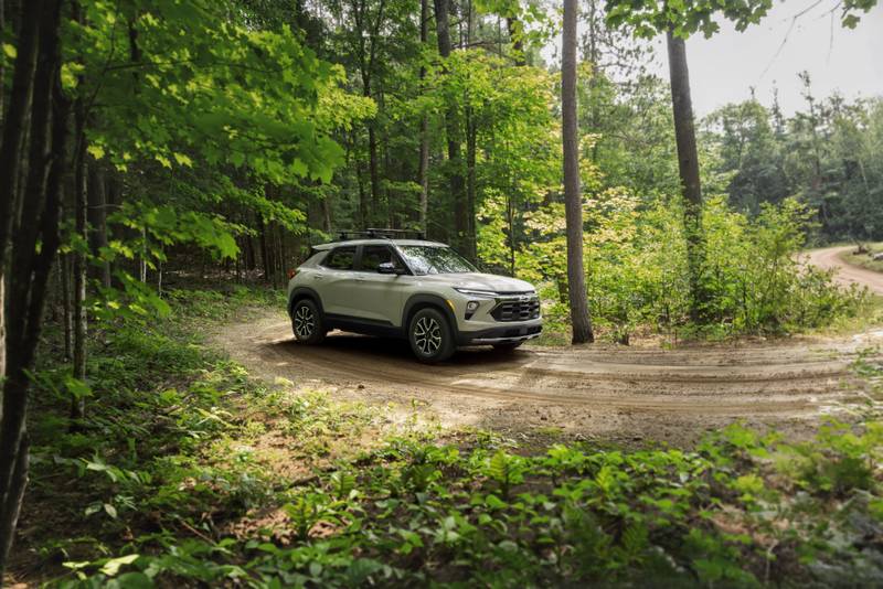 chevrolet-trailblazer-2027-exterior-oem-01