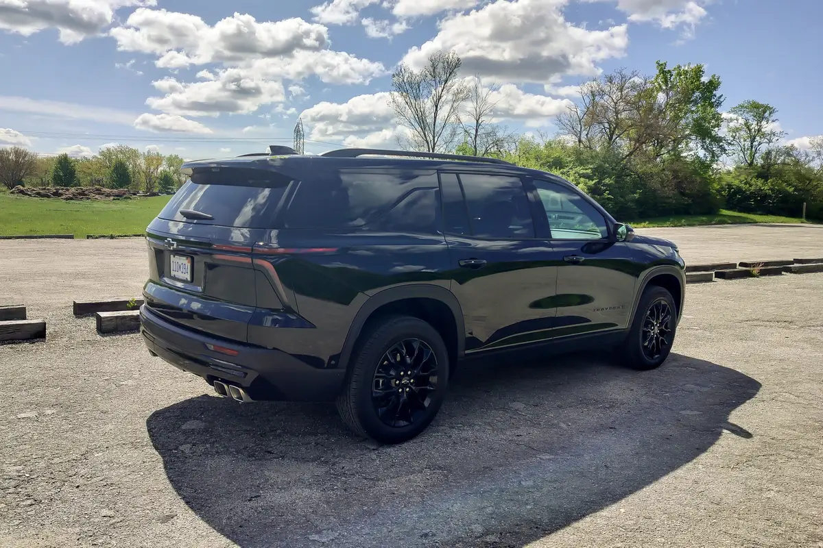 chevrolet traverse 2026 02 exterior rear angle scaled jpg