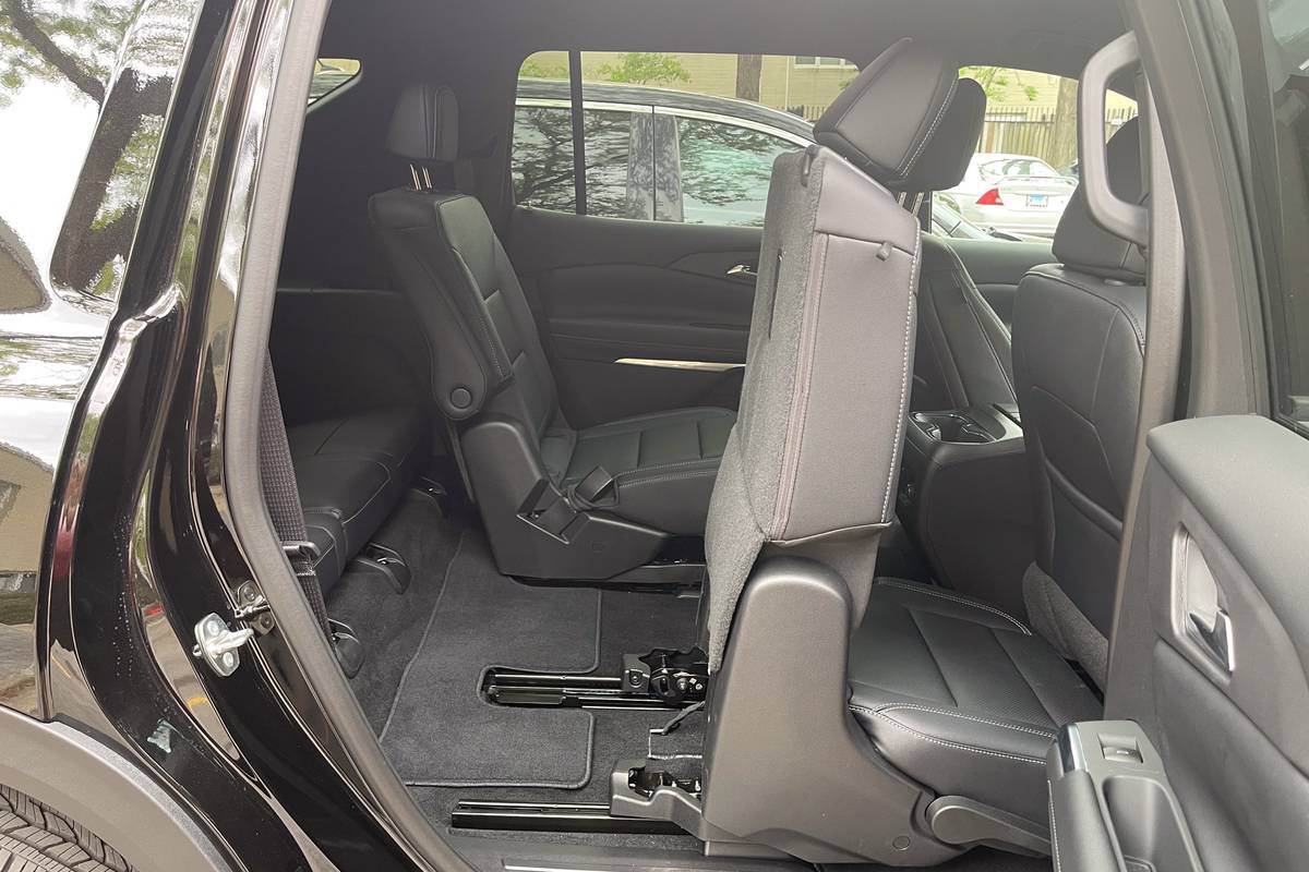 chevrolet traverse 2026 interior csc 01 jpg