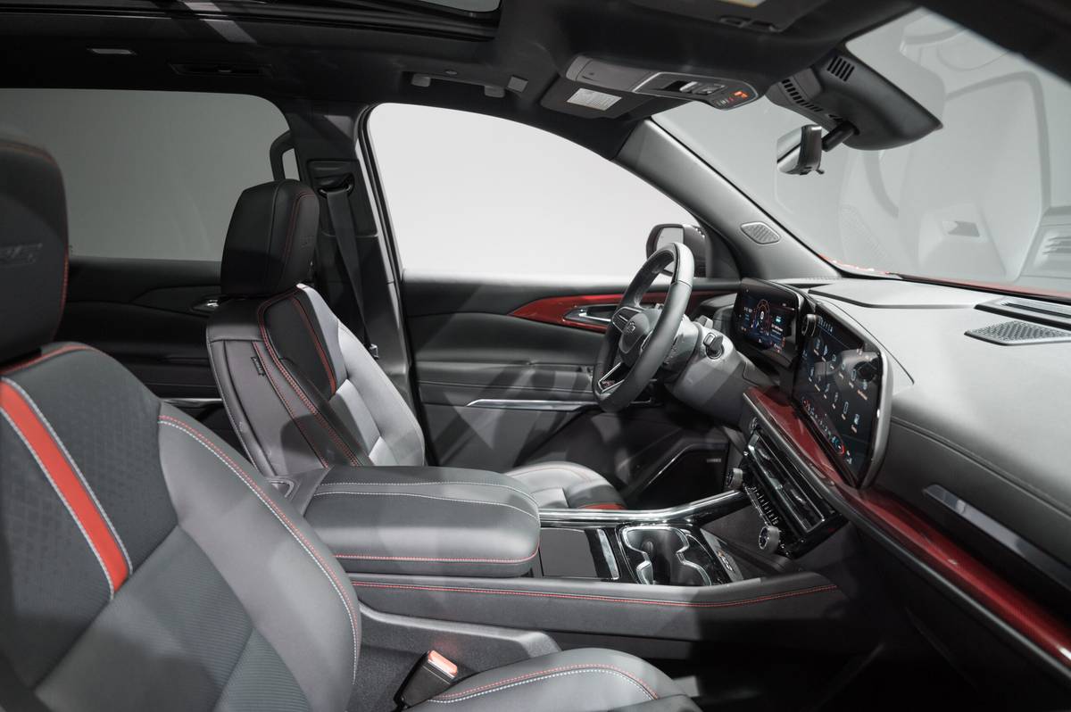 Up Close With The 2024 Chevrolet Traverse Catching Up And Catching A Z   Chevrolet Traverse Rs 2024 18 Interior Front Row Scaled 