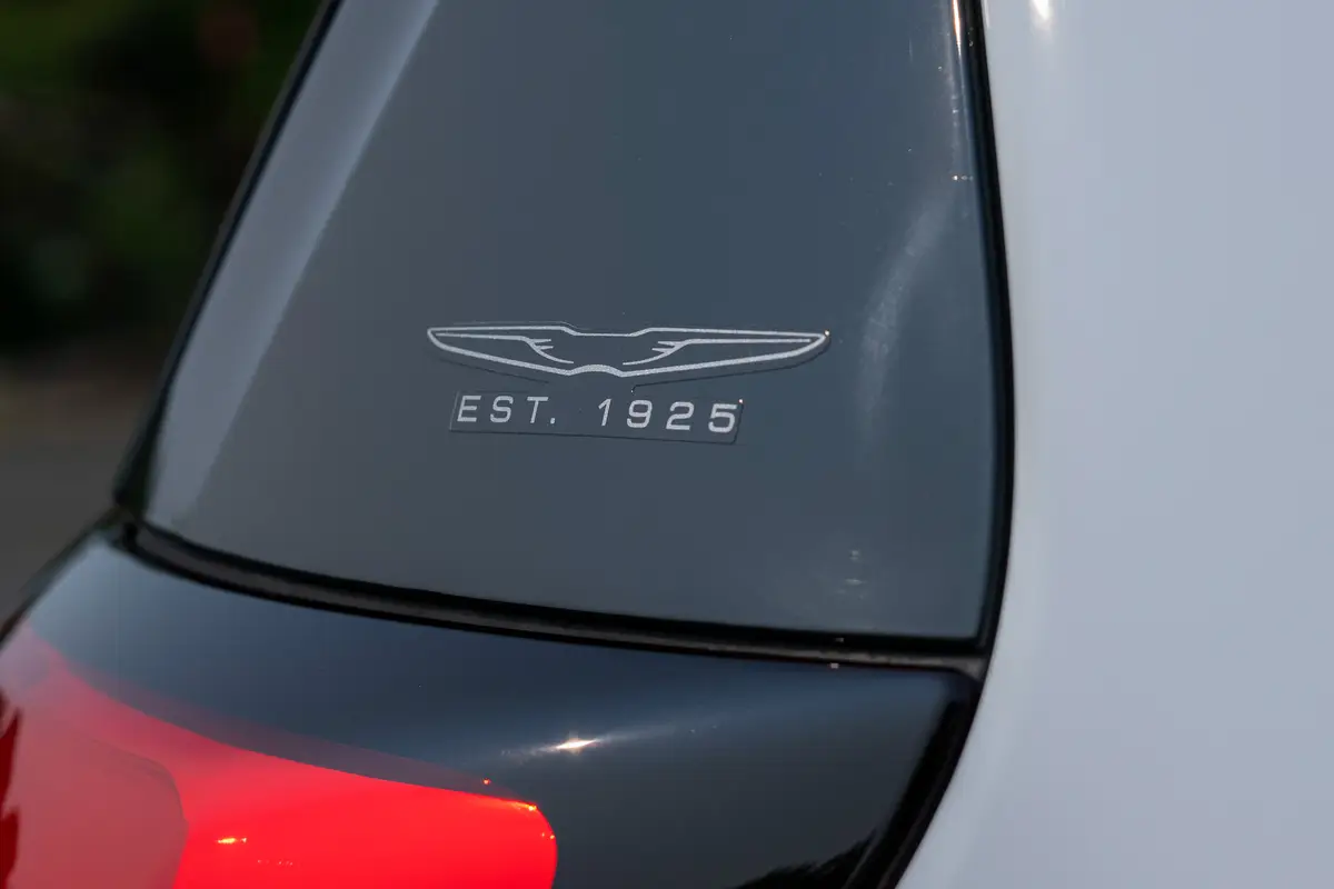 chrysler pacifica 100th anniversary edition 2025 exterior oem 02 jpg
