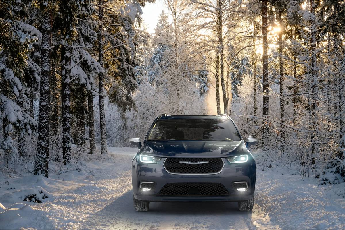 Winter Is Coming 7 Great Cars For Snow Driving News Cars Com