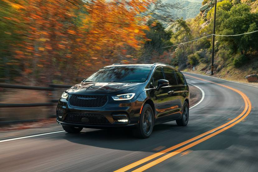 2024 Chrysler Pacifica Specs, Price, MPG & Reviews