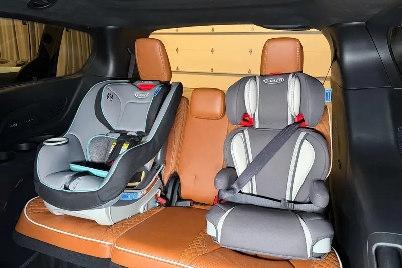 chrysler-pacifica-2025-interior-csc-01