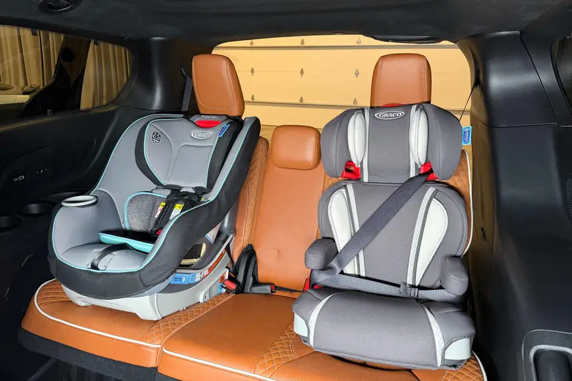 chrysler-pacifica-2025-interior-csc-01