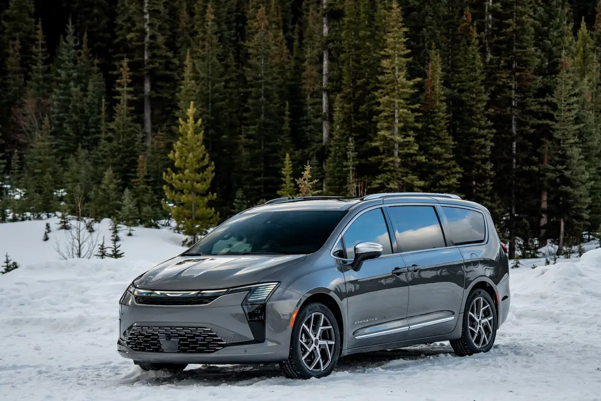 chrysler pacifica pinnacle 2027 exterior oem 02 jpg