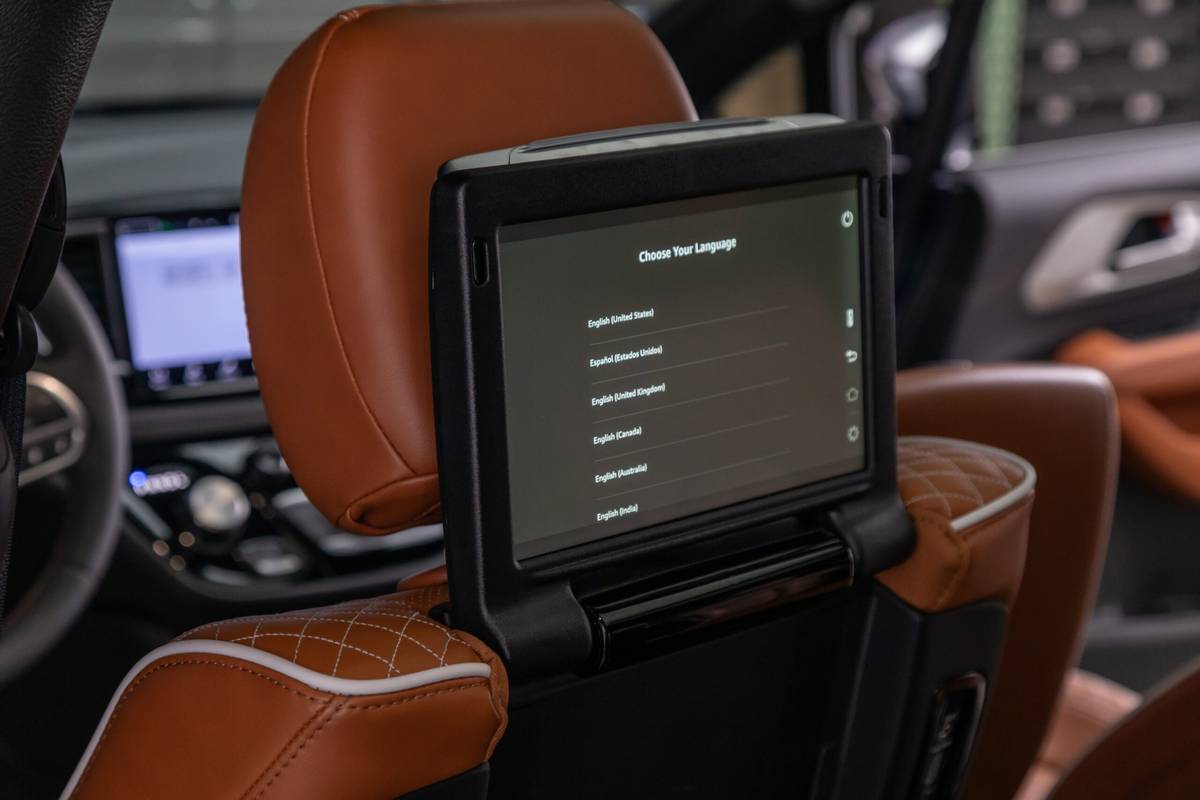 chrysler pacifica pinnacle awd 2025 30 interior second row display scaled jpg