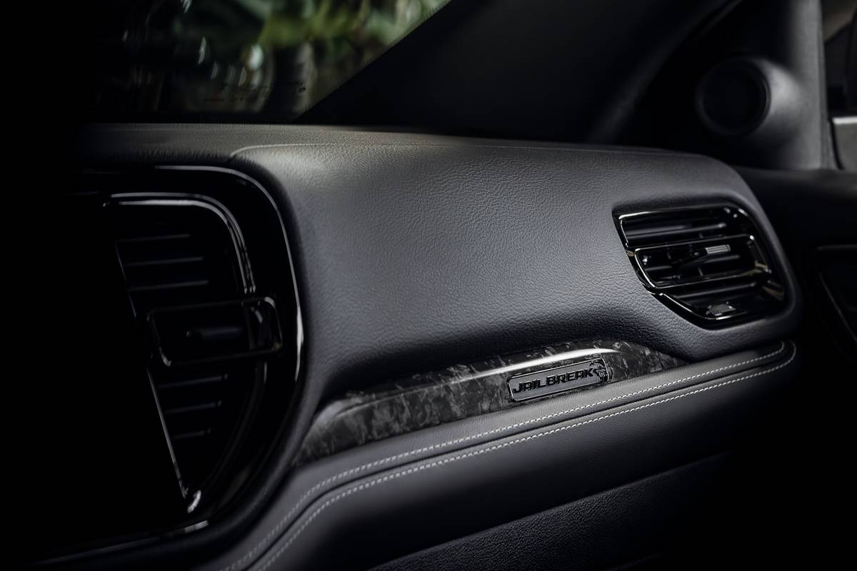 dodge durango srt hellcat jailbreak 2026 interior oem 06 jpg