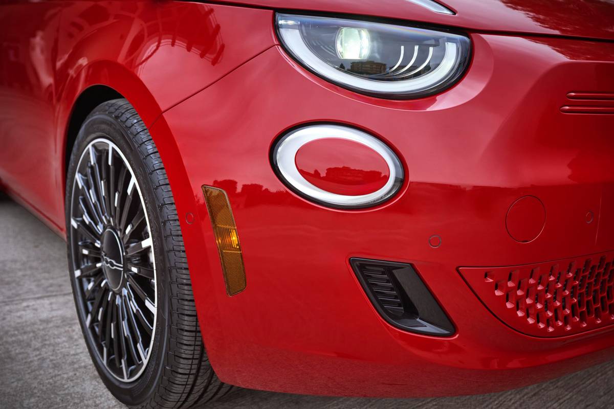 fiat 500e 2024 05 exterior headlight oem scaled jpg