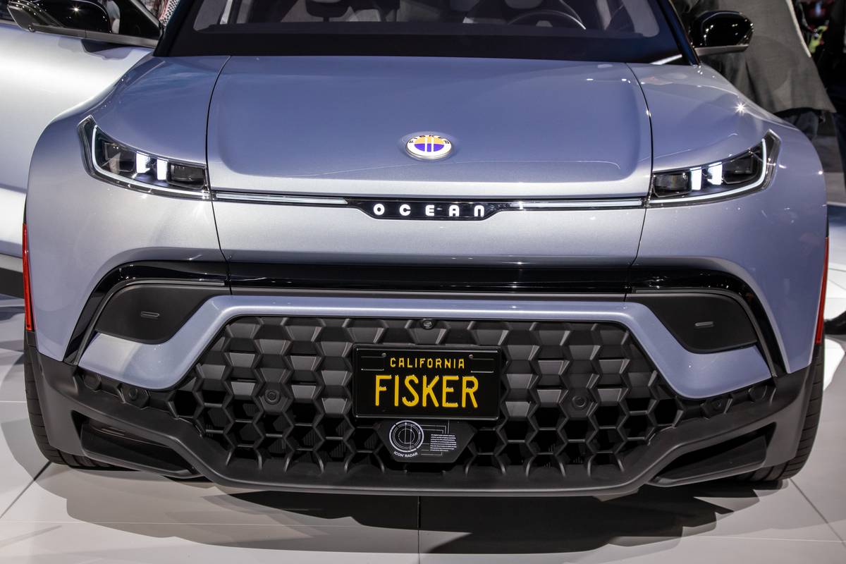 fisker ocean 2023 03 badge blue exterior front grille headlights suv jpg