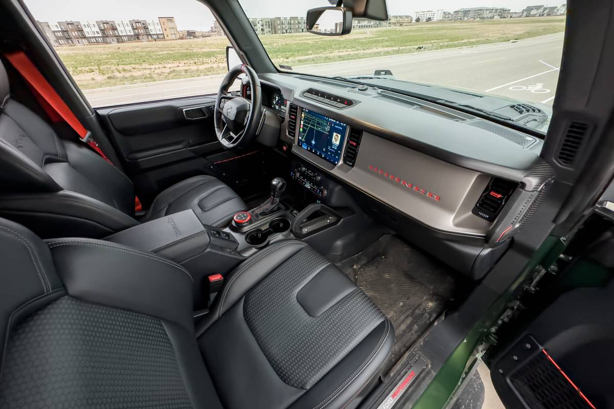 ford bronco raptor 2023 09 interior front row scaled jpg