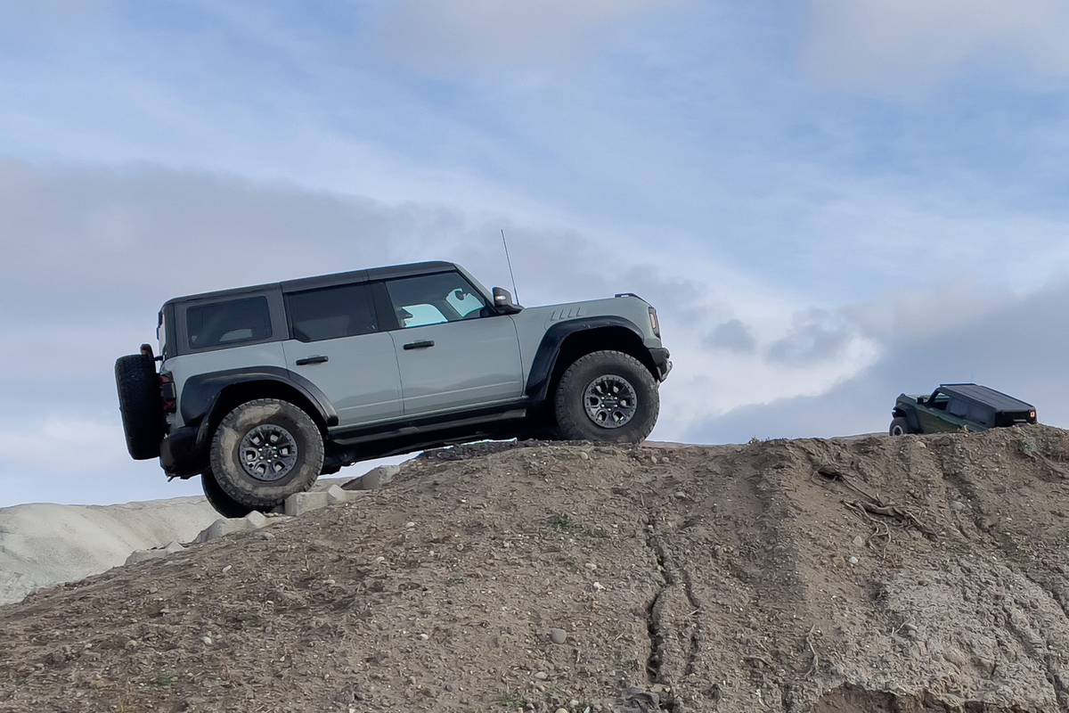 Volvo FMX offroading truck a dirt lover - Car News