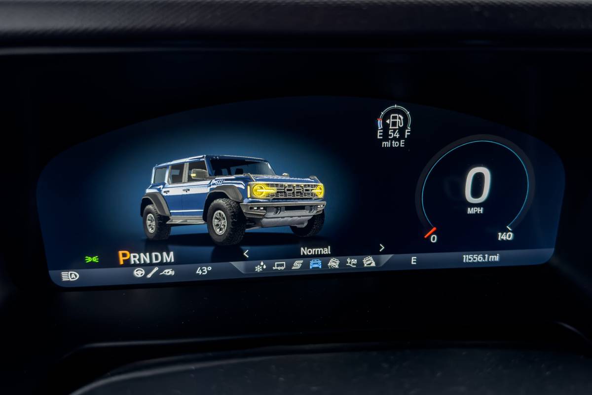 ford bronco raptor 2023 13 interior instrument panel scaled jpg