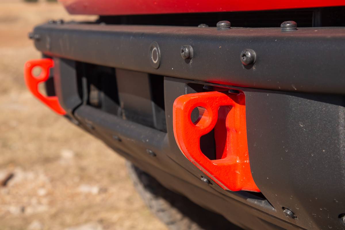 ford bronco stroppe edition 2025 06 exterior tow hook scaled jpg