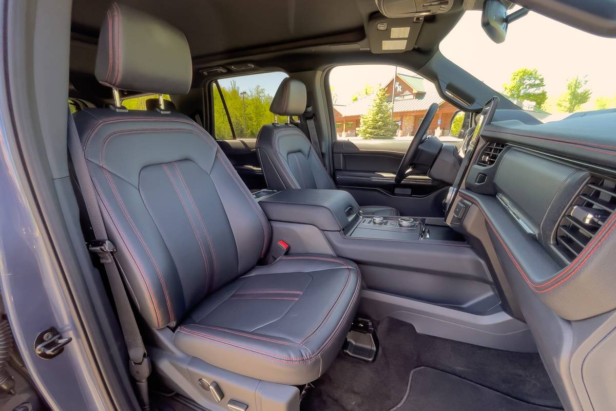 ford expedition 2022 interior