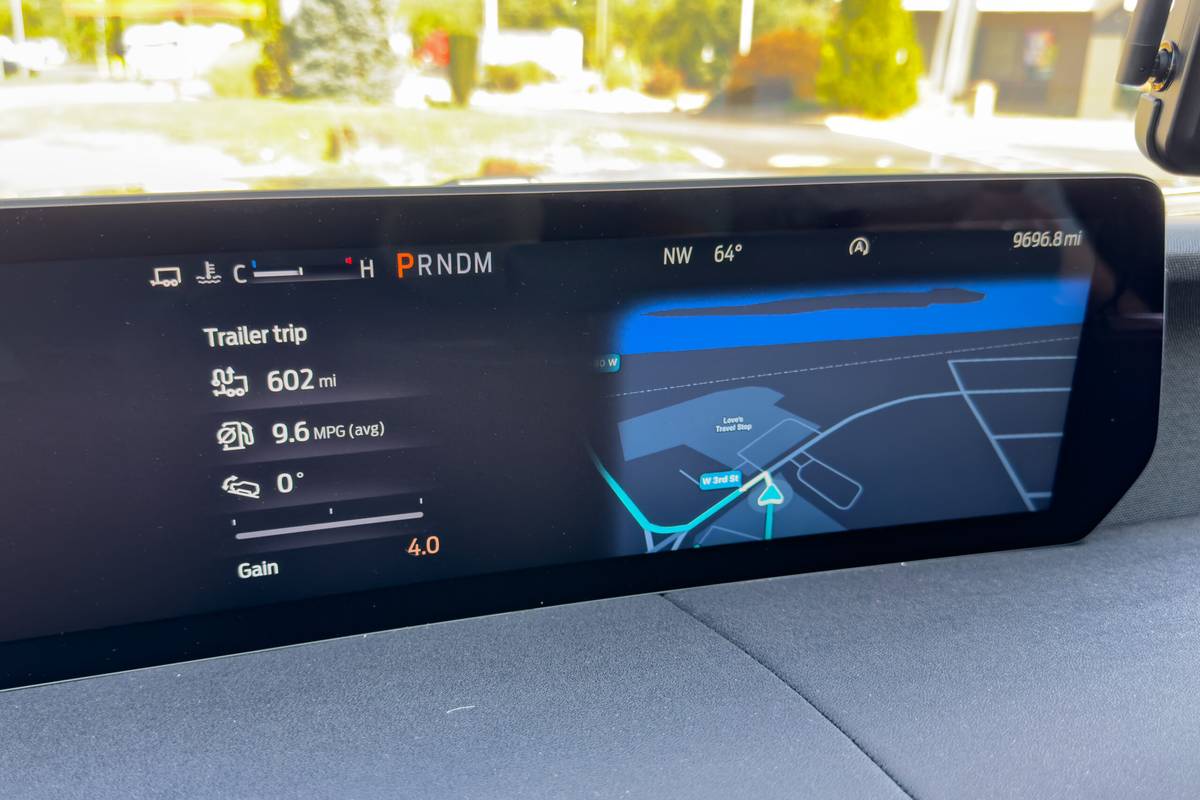 ford expedition max platinum 2025 09 interior instrument panel scaled jpg