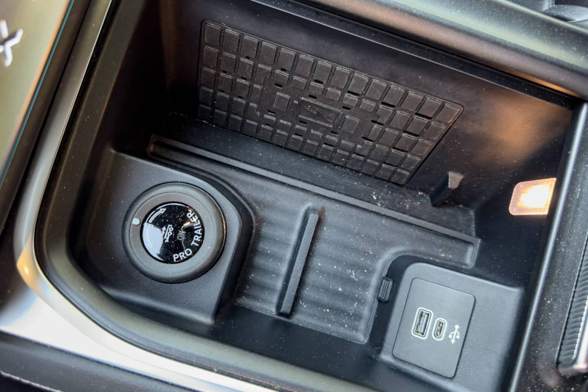 ford expedition max platinum 2025 15 interior charge pad scaled jpg