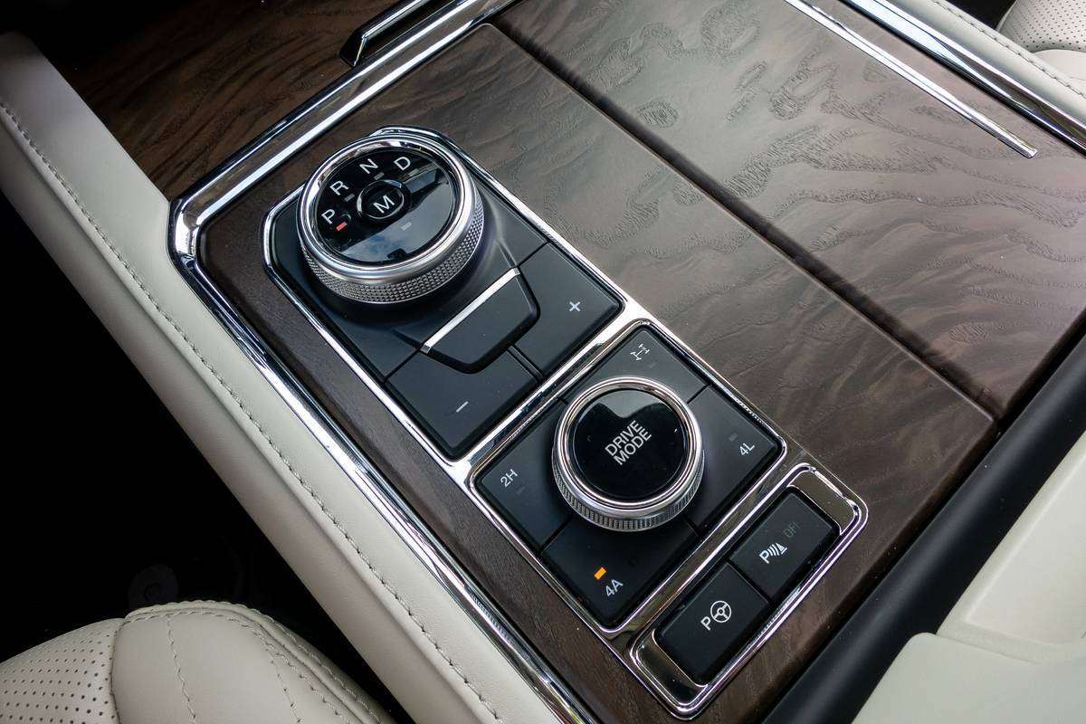 ford expedition platinum max 2020 12 gearshift  interior jpg