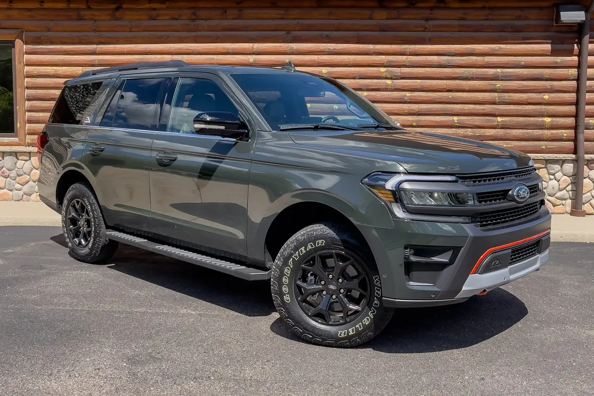 Ford Expedition El 2022