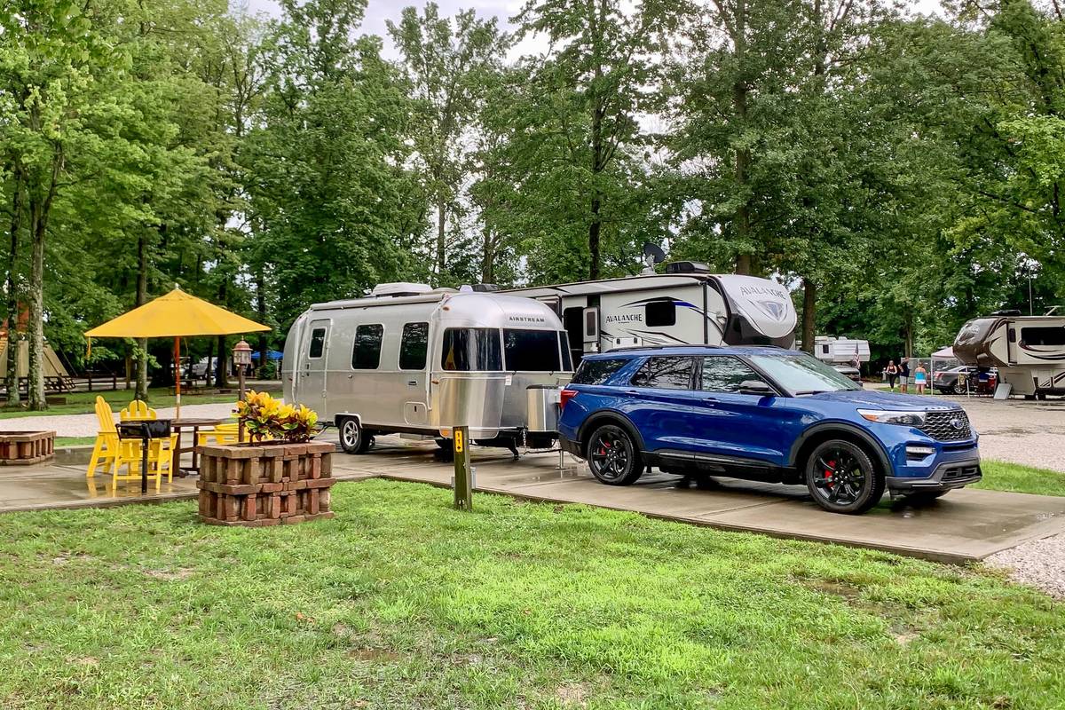 ford explorer towing travel trailer