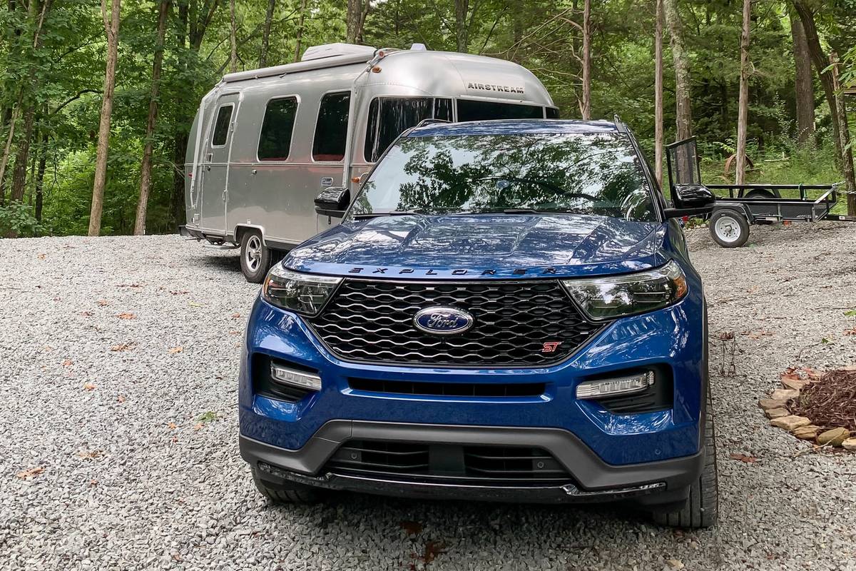 How Well Does The Ford Explorer Tow A Camper Trailer News Cars Com