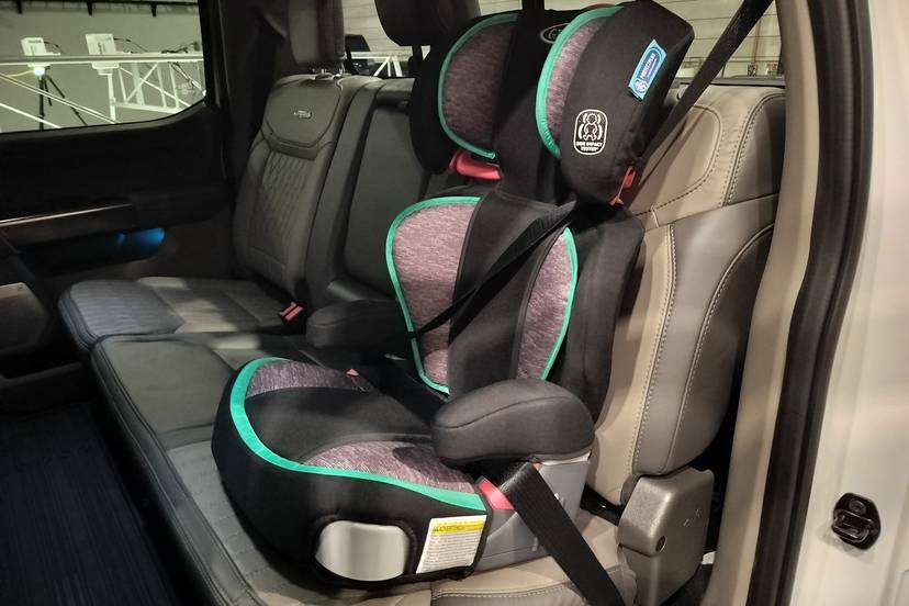 ford-f-150-2024-interior-csc-02