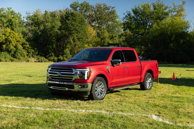 ford-f-150-2027-26-exterior-front-angle