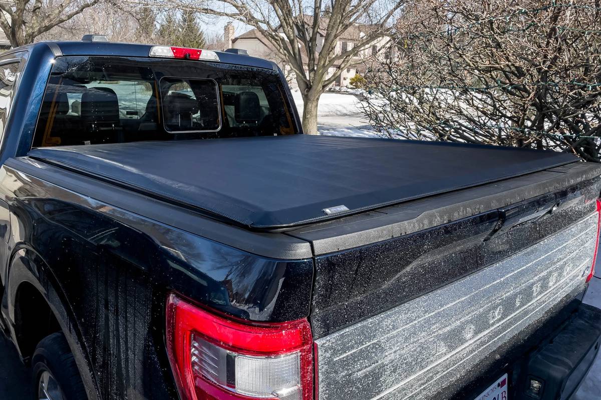 2021 Ford F-150 Limited bed cover
