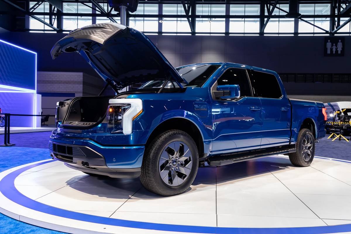 ford f150 lightning electric truck price