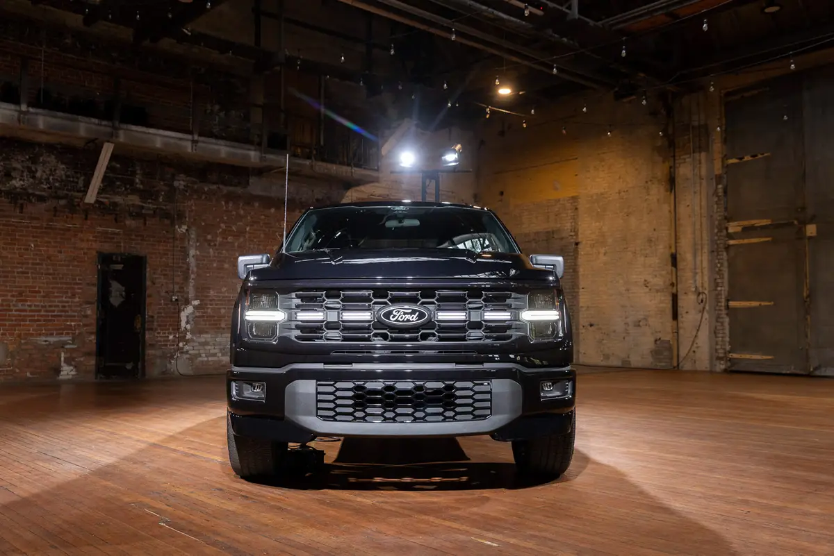 ford f 150 lobo 2025 03 exterior front 1 jpg