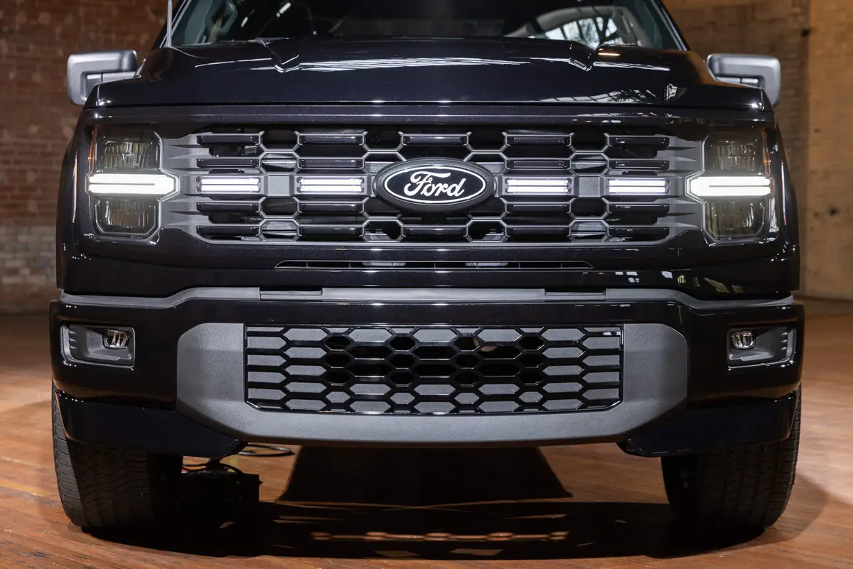 ford f 150 lobo 2025 04 exterior front 1 jpg