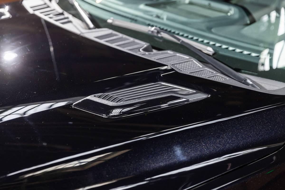 ford f 150 lobo 2025 07 exterior hood vent jpg
