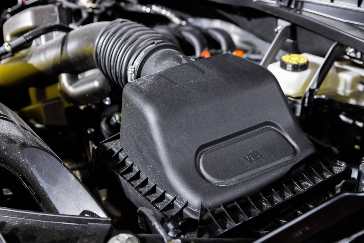 ford f 150 lobo 2025 24 interior engine 1 jpg