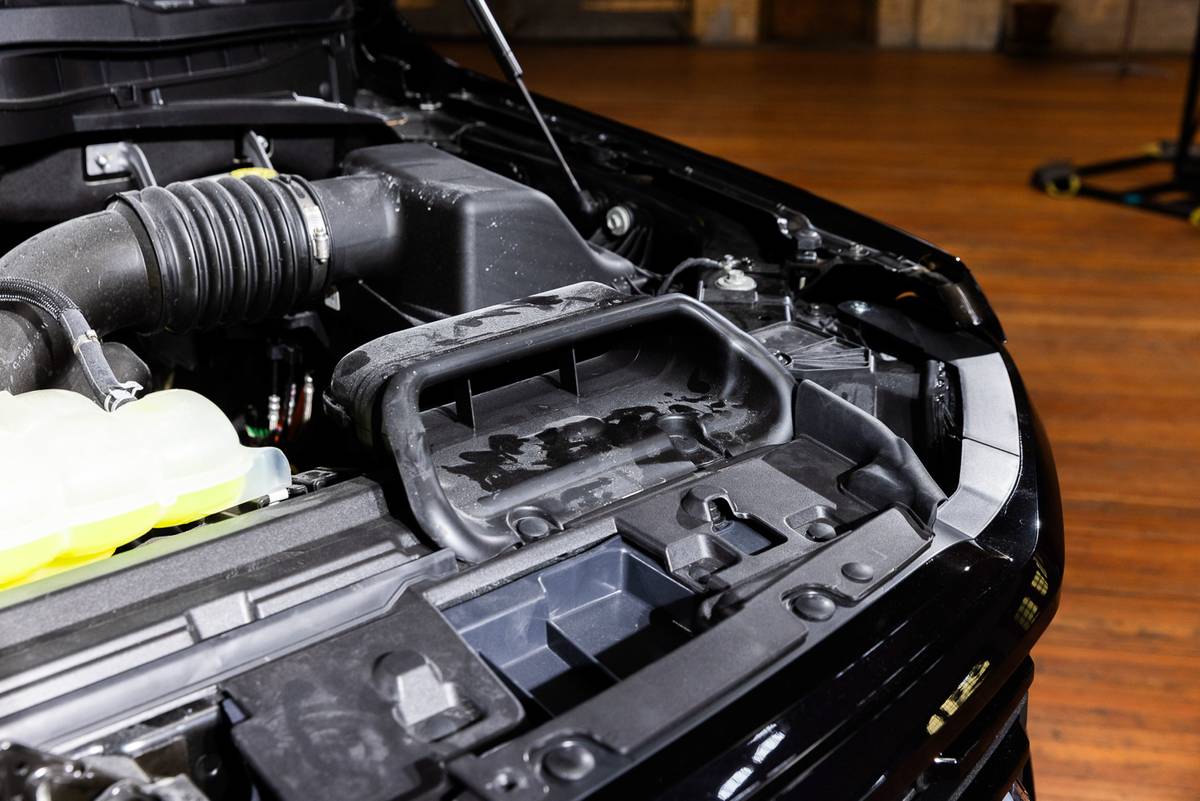 ford f 150 lobo 2025 25 interior engine 1 jpg